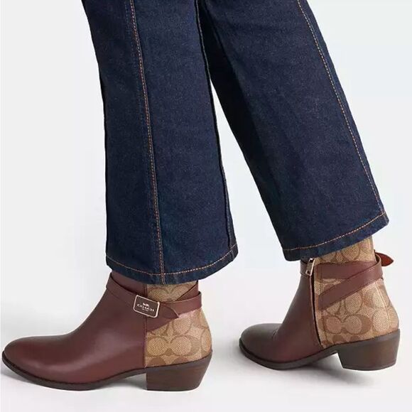 Coach Women's Dean Walnut/Khaki Leather Signature Bootie (CC627)  Size 8.5B - Picture 1 of 15